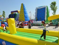 Denizli'deki Bahar Spor Şenliği’nde Binlerce Kişi Spor Yaptı