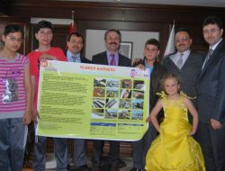 Olimpiyat Öğrencileri Rektör Prof. Dr. Mustafa Acar’ı Ziyaret Etti