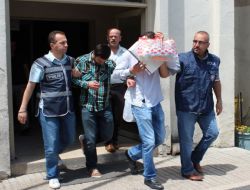 Kuyumcuyu Eterle Bayıltıp Soyma Girişimi Güvenlik Kamerasında