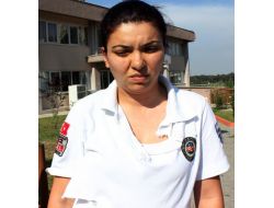 Sedyeden Kalkıp Bayan Sağlık Çalışanına Saldırdı