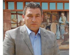 Gaziantepli Taksici, Müşteriye Şehir Turunu Önce Tablet Bilgisayarla Yaptırıyor