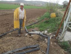 Gemerekli Çiftçiler Kablo Hırsızlarından Şikayetçi