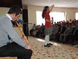 Okudukları Şiirlerle Mest Ettiler