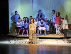 Öğrencilerin Müzikalde Anlattığı Fedakarlık, İzleyicileri Gözyaşına Boğdu