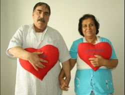 Hayat Arkadaşlıkları Ameliyat Masasında Da Sürdü