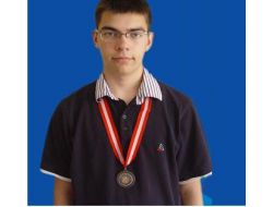 Ahmet Ulusoy, Matematik Olimpiyatı'nda Bronz Madalya Kazandı