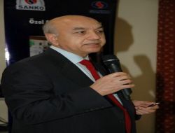 Doç. Dr. Atila Ateş: Domuz Gribinden Korunmada Kişisel Hijyen Ve Risk Grubundaki Kişilerin Aşı Yaptırmaları Önemli