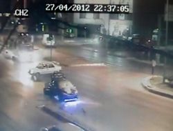 Dedesinin Kırmızı Işıkta Geçmediğini İspatlamak İçin Dedektif Gibi Çalıştı