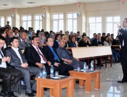 Üniversiteli Öğrenciler 'Farkında Mısınız?' Paneli İle Bilgilendi