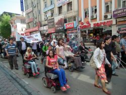 Engelliler, Dünya Engelliler Haftası'nda Yürüdü