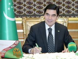 Berdimuhamedov, Moskova Yolcusu..