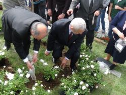 Bitlis Eren Üniversitesi'nde Sevgi Bahçesi