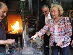 Alman Bakan Böhmer, Gaziantep’te Demir Dövdü