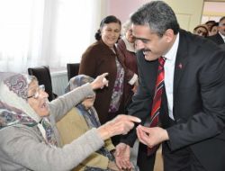 ‘nazilli Alzheimer Merkezi’nde Yaşlılara Hürmet Ve Sevgiyle Bakılıyor’