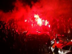 Bitlis’te Galatasaraylı Taraftarların Şampiyonluk Sevinci Sokaklara Sığmadı