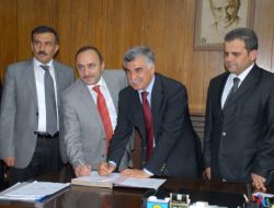 Büyükaslan: İşçilerimizin Alın Teri Kurumadan Hakkını Veriyoruz