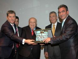 Atso En Fazla Vergi Ödeyen Üyelerini Ödüllendirdi