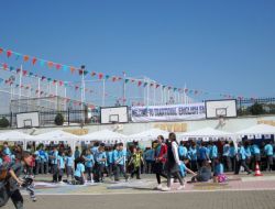 Öğrenciler İngilizce Fuarına Yoğun İlgi Gösterdi