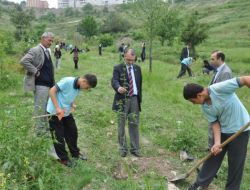 Sevgi Ormanı’na 100 Fidan Dikildi