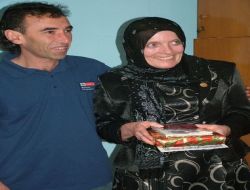 Türkiye'deki Cenaze Töreninden Etkilenip Müslüman Oldu
