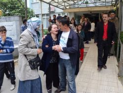 Okulda Vurulan Öğrencinin Annesi Gözyaşlarına Boğuldu