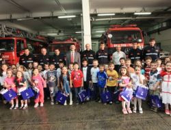 Minikler İtfaiyecileri Ziyaret Etti