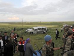 Siverek’teki Cenazeye Giden Araç Takla Attı: 3 Ölü (2)