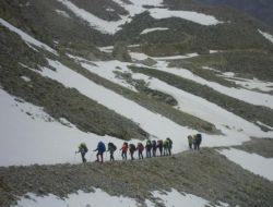 Demirkazık Dağı'nda 12 Ukraynalı Dağcı Kayboldu
