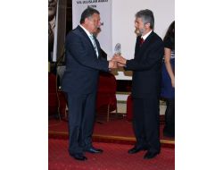 Belediye Başkanı Tuna'ya Yılın Kültür Mirasına Katkı Ödülü