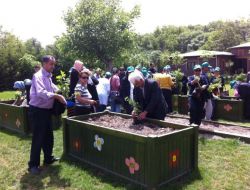 Gaziantep Büyükşehir Belediyesi Bahçıvan Yetiştiriyor