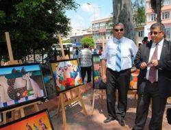 Lise Öğrencileri Duygularını Resim Ve Fotoğrafa Yansıttı