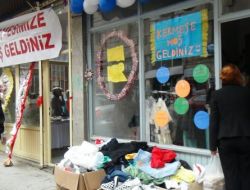 İnci Hanımlar Derneği, İhtiyaç Sahibi Öğrenciler Yararına Kermes Düzenledi