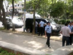 Şüpheli Araçtan Başbakan'a Tehdit Notu Çıktı