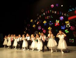 Özel Sungurbey Anasınıfı Öğrencilerinden Yıl Sonu Programı