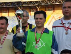 Gençlik Turnuvasında Vali’den Gol Şov