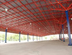 Melikgazi’ye Uzay Kafes Sistem Kapalı Semt Pazaryeri Yapıldı