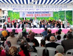 Belediye Başkanı Mahalle Mahalle Hesap Veriyor