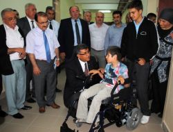 Öğrencilerin Topladığı Mavi Kapaklar, 42 Engelliye Tekerlekli Sandalye Oldu