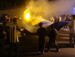 Taksim'de Sönük Türkiye Kupası Sevinci