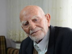 “atatürk, Dersimli Aşiret Reislerini Yargılayan Mahkemeye Talimat Verdi”