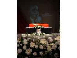 Sanatçı Erol Kardeseci İçin Büyük Tiyatro’da Tören