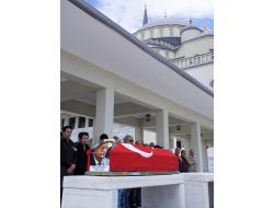 Sanatçı Erol Kardeseci, Son Yolculuğuna Uğurlandı