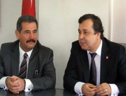 Cumhur Ersümer, DP Rozeti Taktı!