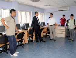 Diyarbakır Valisi Toprak, Saldırıya Uğrayan Yurdu Ziyaret Etti