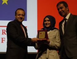 Bağış: Sanatta 'Devlet Baba' Anlayışına Son Vermemiz Gerekiyor