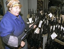 Kalaşnikof Artık Tekstil Markası Oluyor