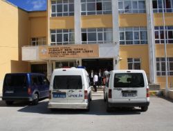 Hırsızlar Güvenlik Kameralarının Kablolarını Kopardı