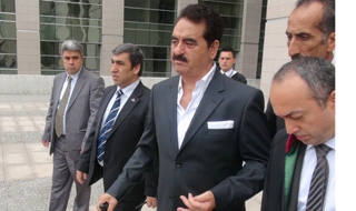 Tatlıses, kaçak yapı davasında ifade verdi!