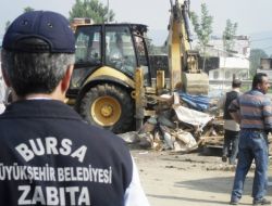 Zabıtadan Konar Göçerlere Operasyon