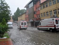 Sakarya Sağanak Yağışa Teslim